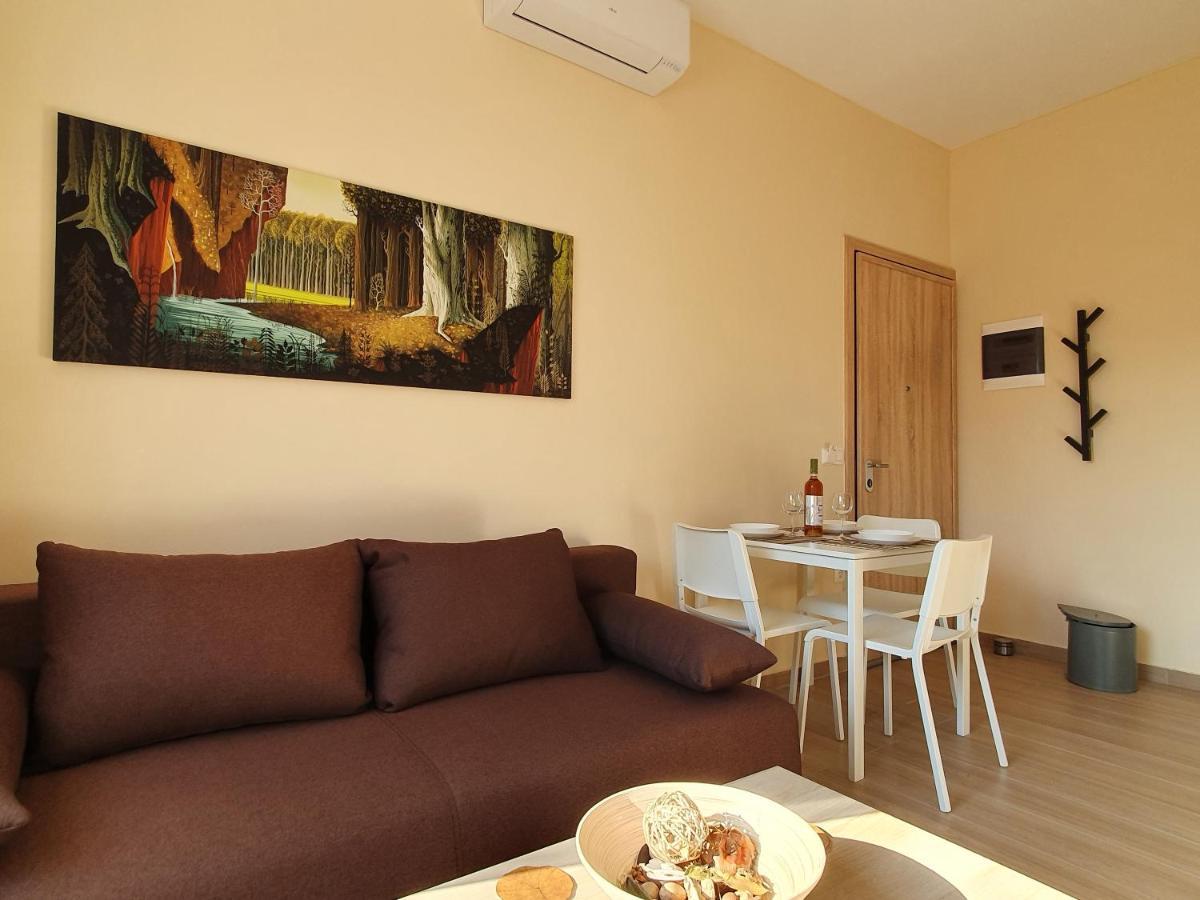 Casa Al Mare 2 Apartment Peraia  Luaran gambar